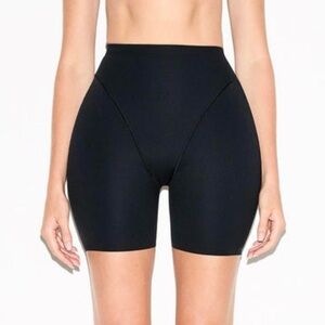 SKIMS hip and butt enhancer